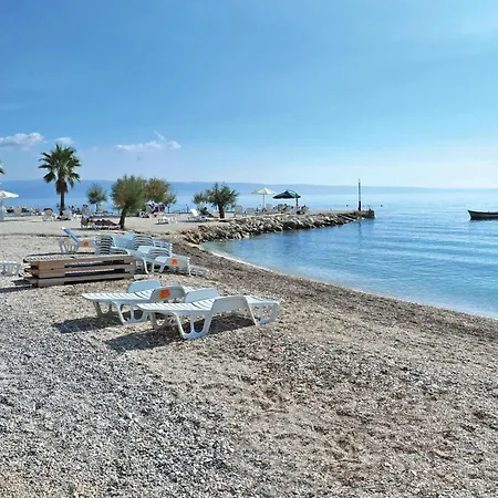 5 Bedroom Amazing In Podstrana