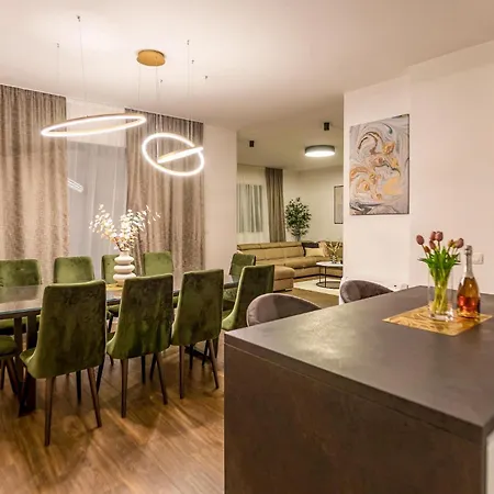 Holiday home 5 Bedroom Amazing In *