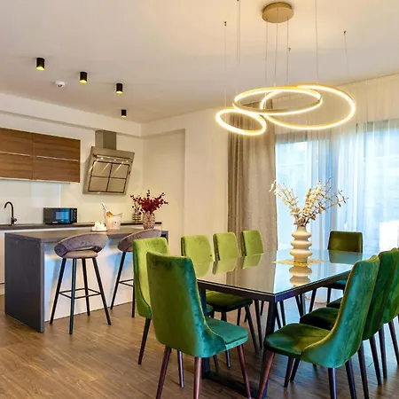 5 Bedroom Amazing In * Podstrana