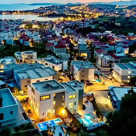 Holiday home 5 Bedroom Amazing In *